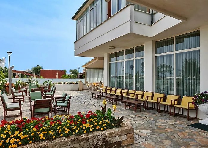 Hotel Caesar Bed And Breakfast